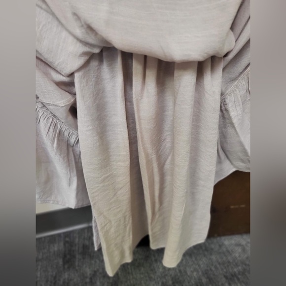 Off the Shoulder Ruffled Dress Size S/M - Picture 2 of 4